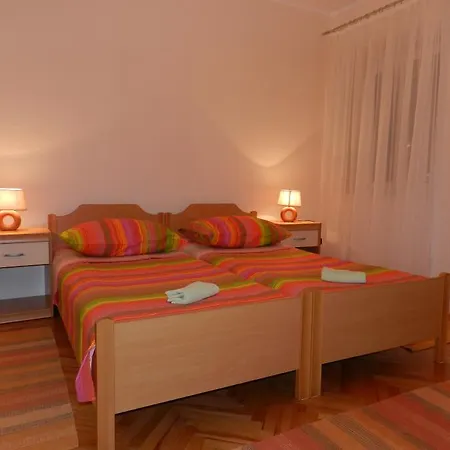Frane 515 Apartment *
